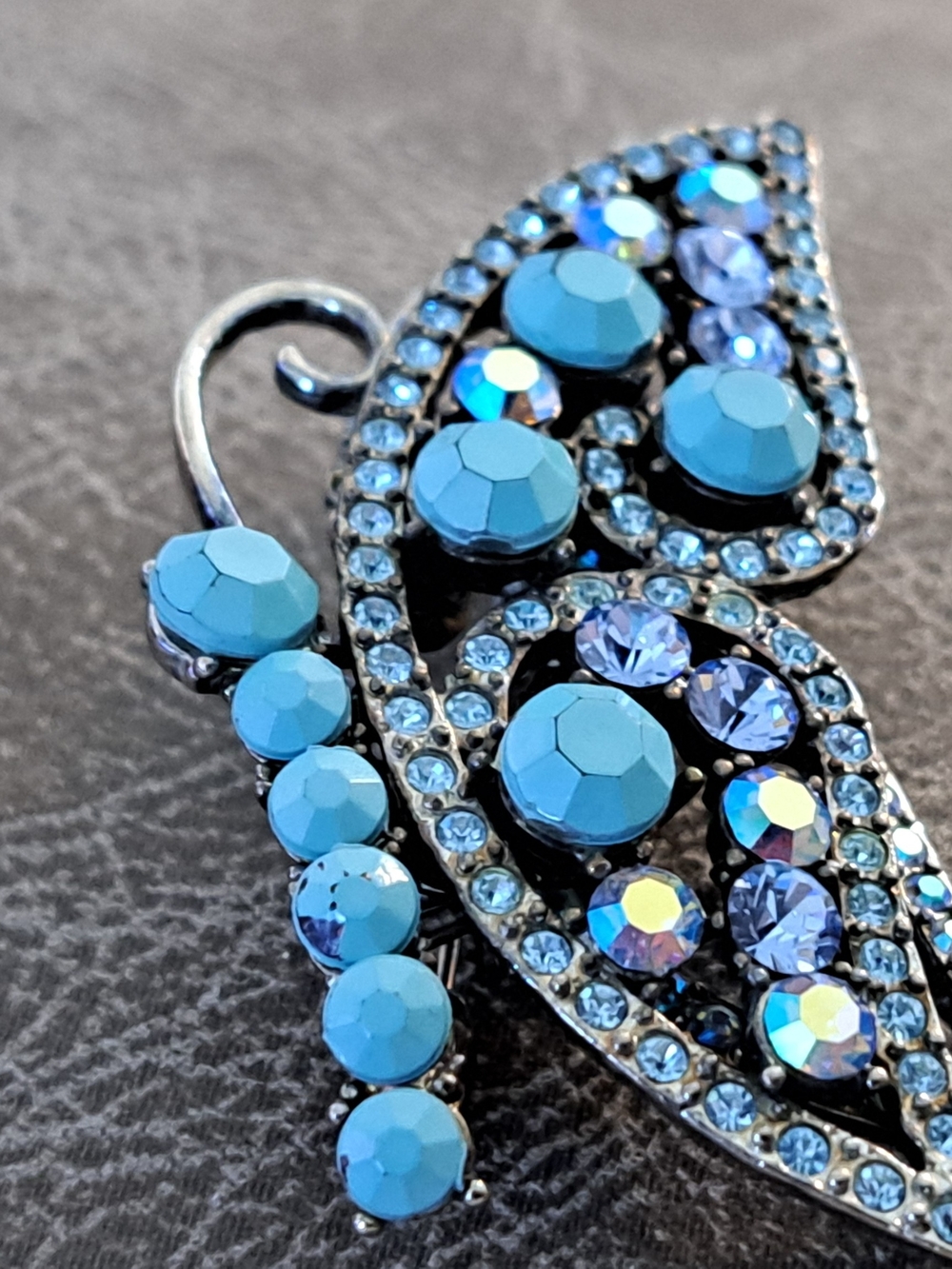 Blue Crystal Leaf Drop Earrings - Elegant Women's Jewelry